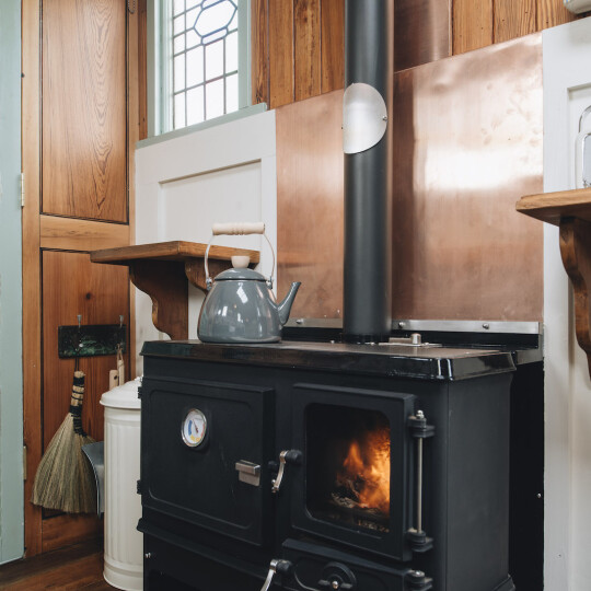 Little range installed in a converted horsebox
